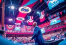 Ralle della convenzione democratica con bandiere, decorazioni e energia musicale, colori vivaci nel contesto politico.